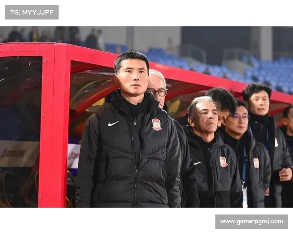 邵佳一挂帅男足集训，26名球员赴肇庆迪拜备战亚洲杯